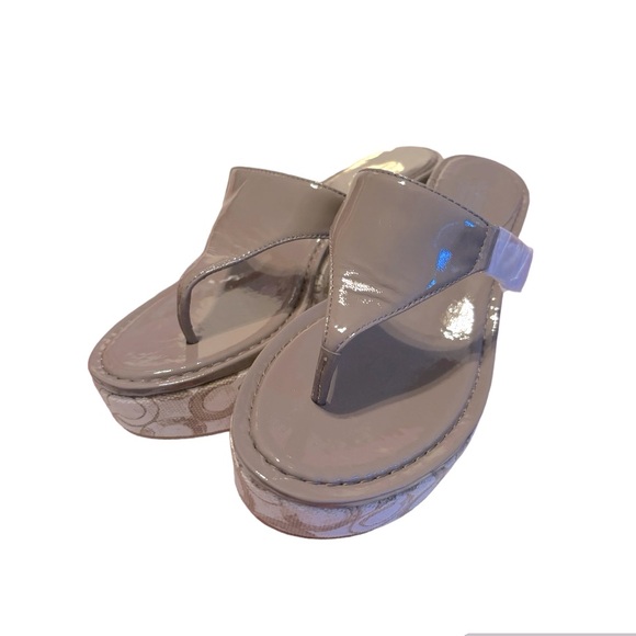 New Coach bright patent sandals wedge shoes mushroom color sz 8.5 - Picture 3 of 6